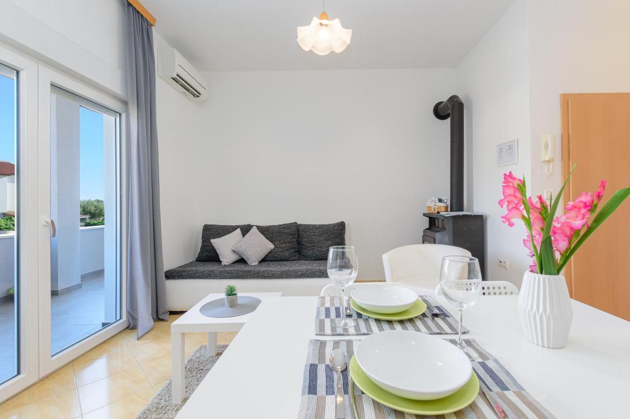 Apartmani Vita, Liznjan - Apartman 2 ภายนอก รูปภาพ