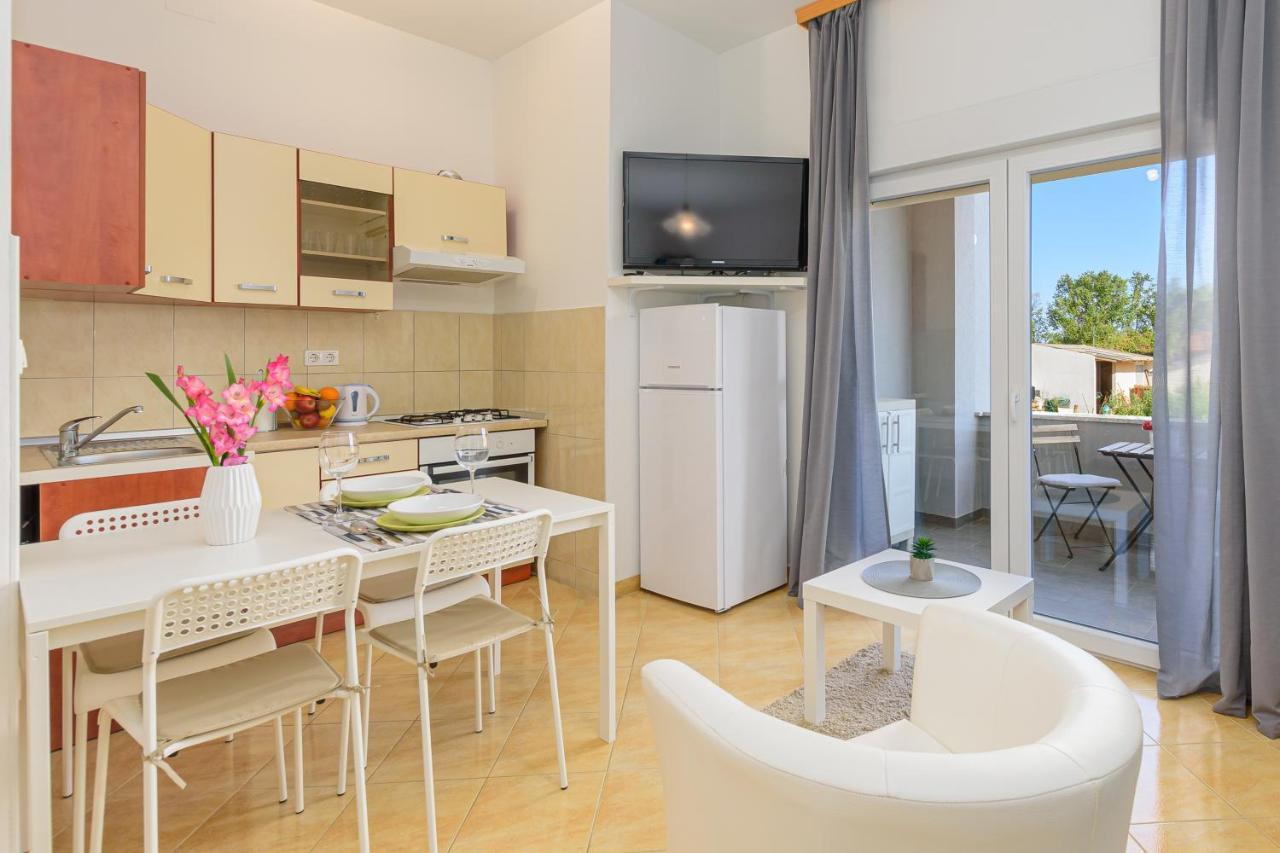 Apartmani Vita, Liznjan - Apartman 2 ภายนอก รูปภาพ