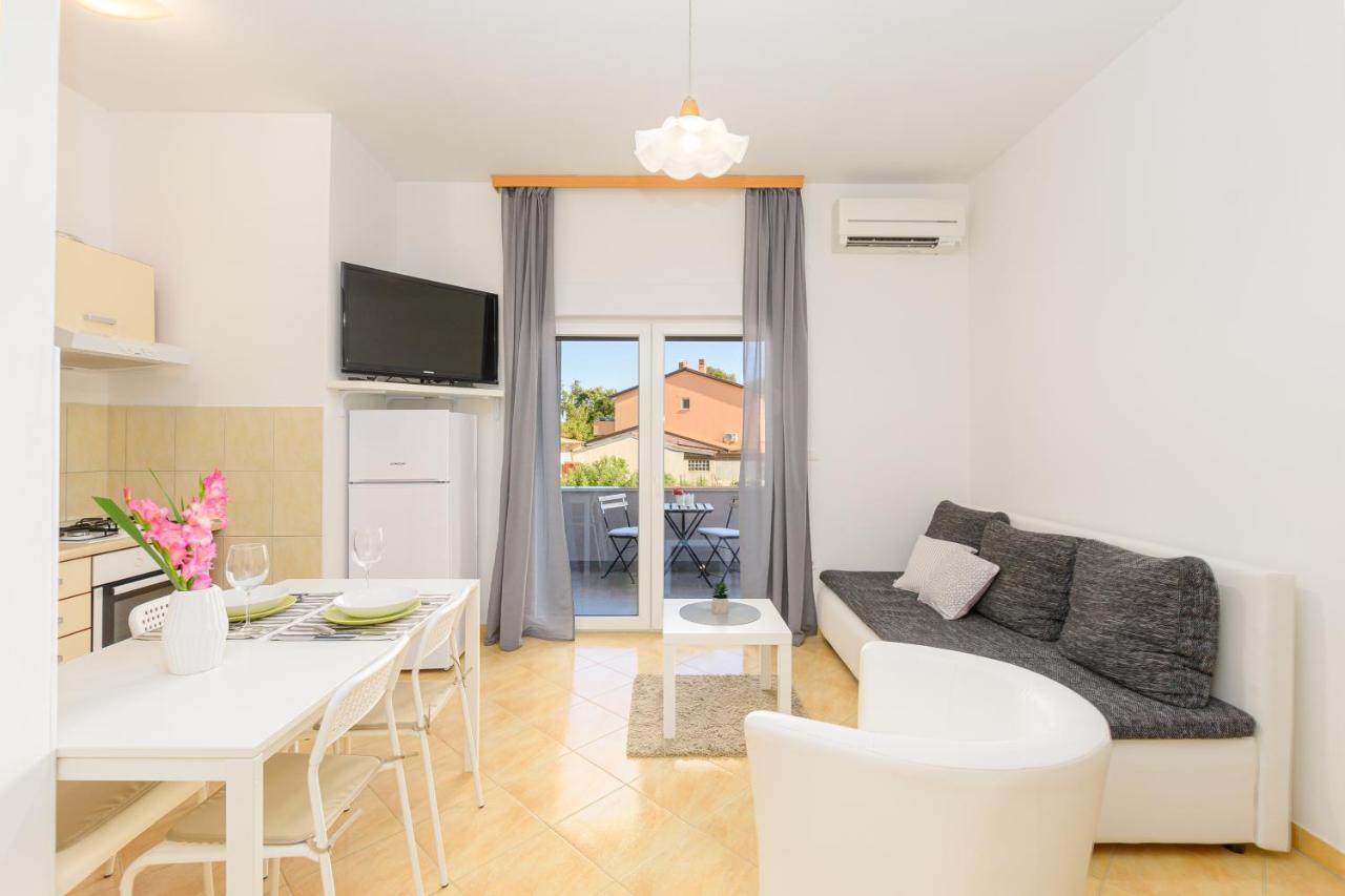Apartmani Vita, Liznjan - Apartman 2 ภายนอก รูปภาพ